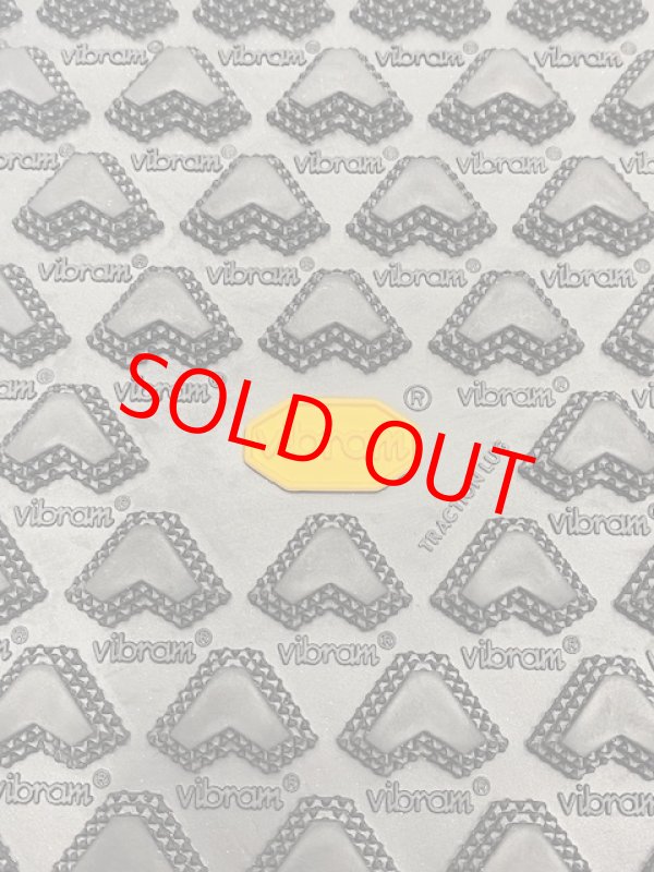 画像2: ビブラムシート　1225Ｃ　黒（Ｖ型模様）