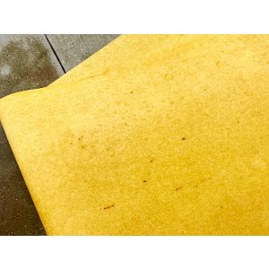 画像: 本底用天然クレープ板・３ミリ（茶色の染み汚れ部分有り）