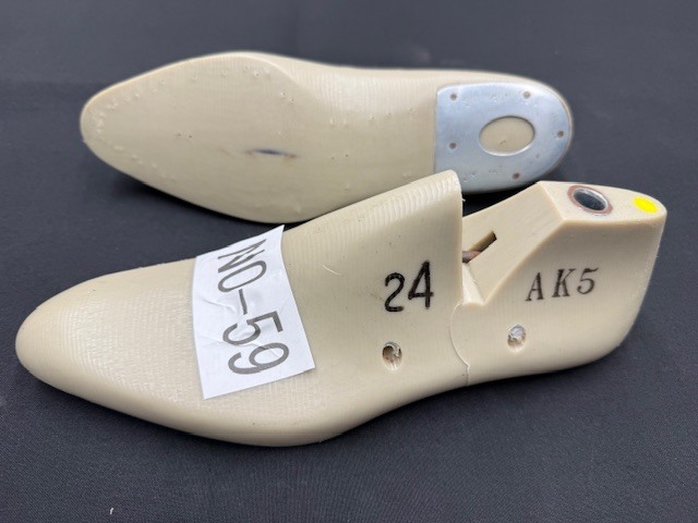 画像2: 中古靴ラスト・婦人用　指定　ＮＯ-59